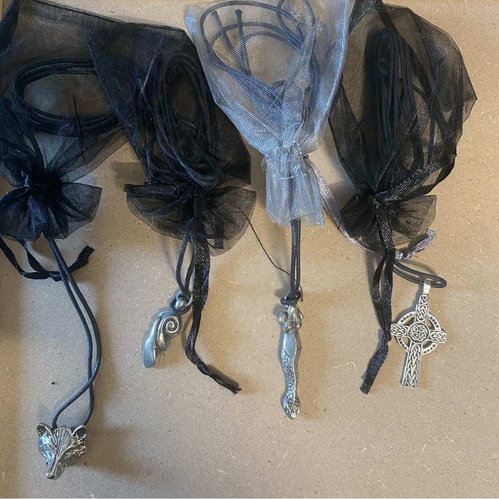 4 Nordic / Valkyrie / Viking / Celtic Necklaces ( Lot 4 )
